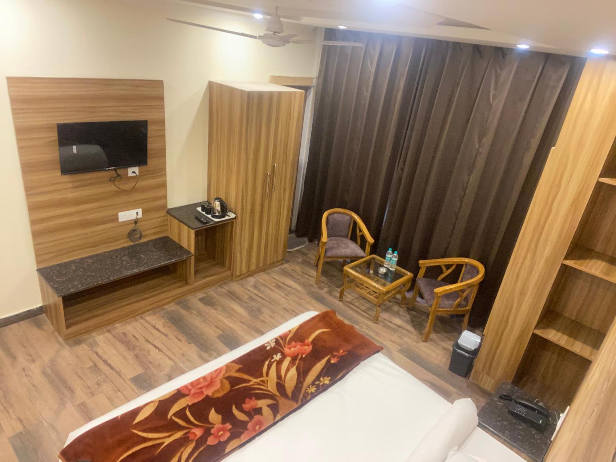 Pinnacle Vesta Homestay Masuri Exterior foto
