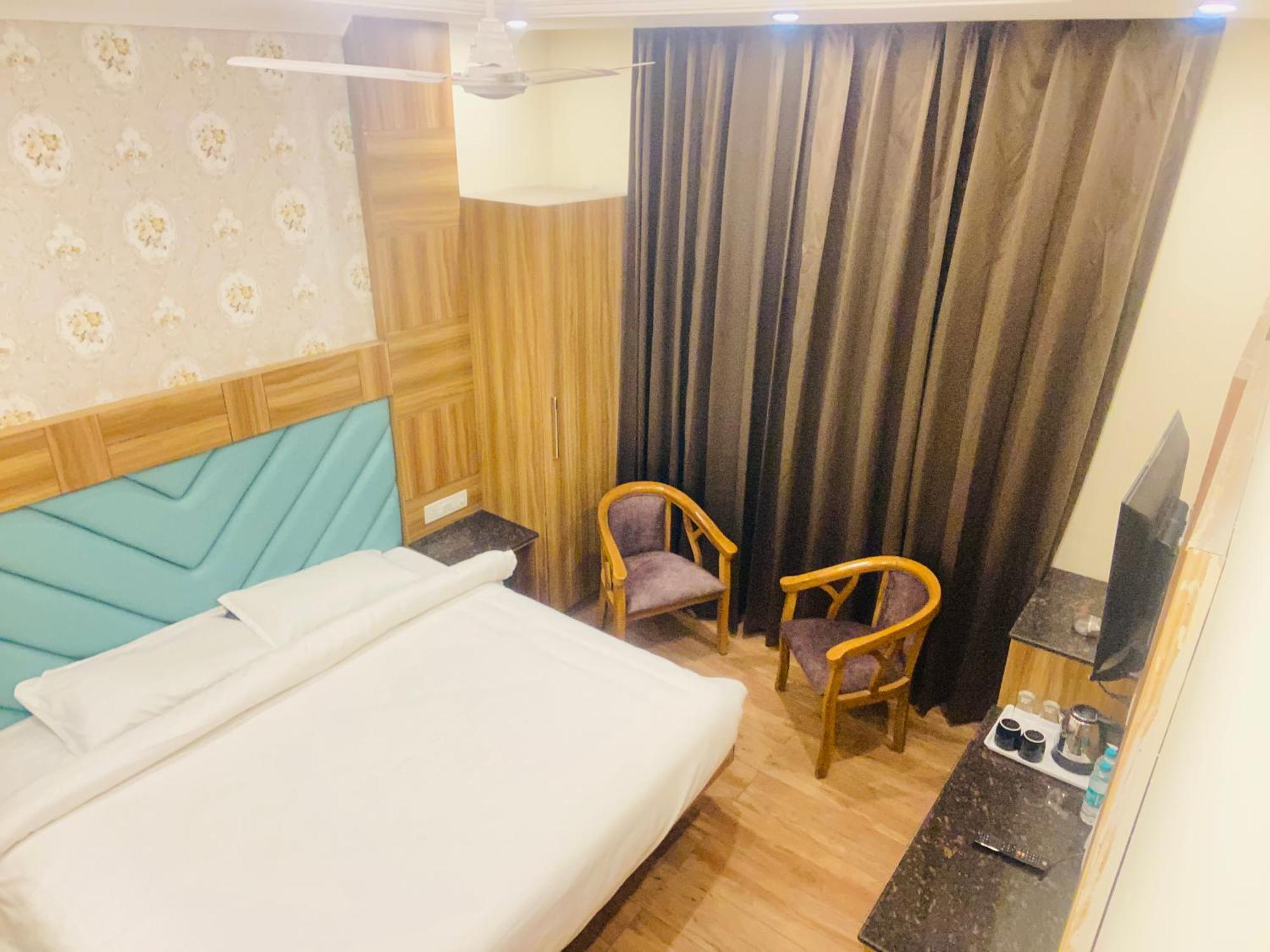 Pinnacle Vesta Homestay Masuri Exterior foto